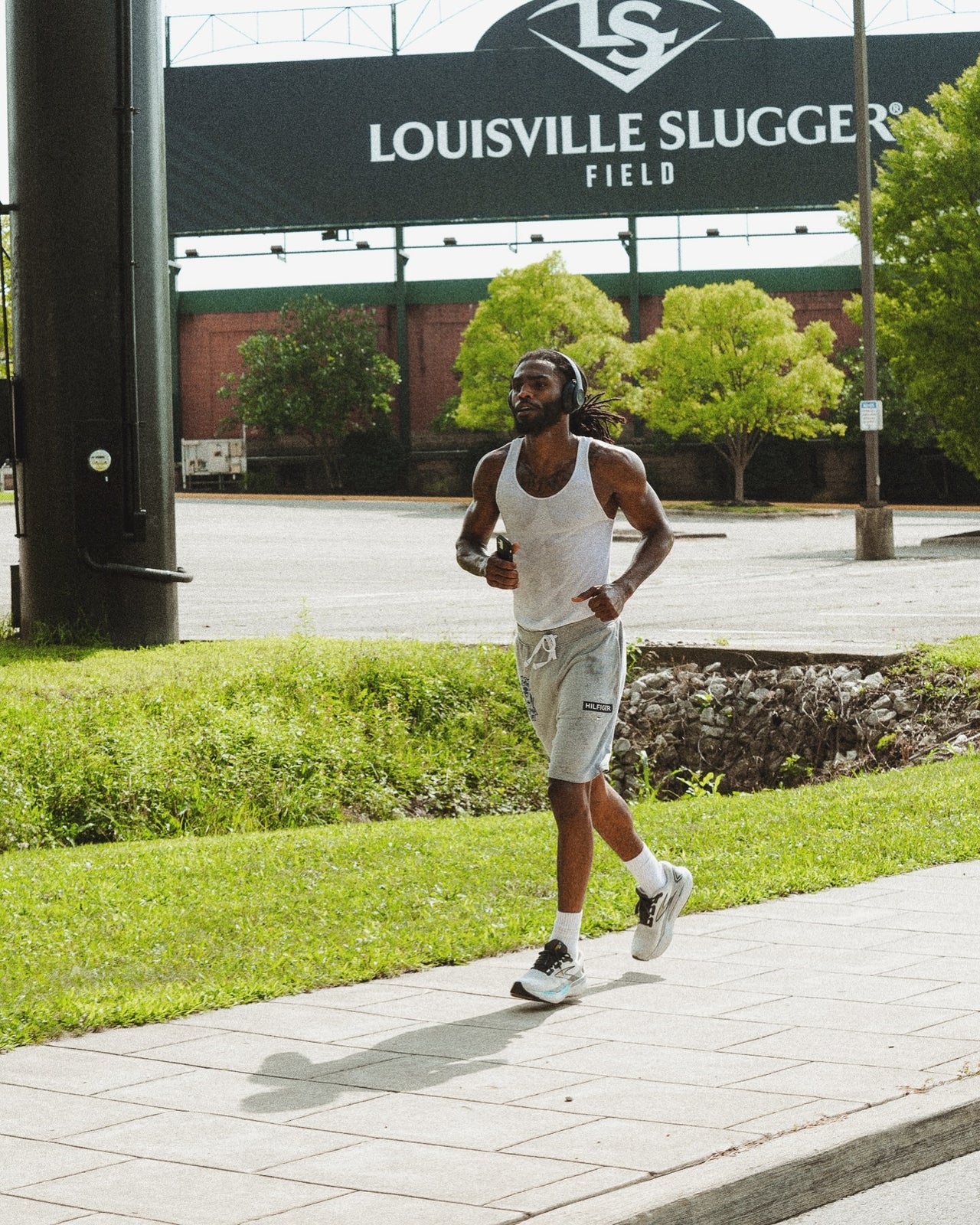 UNDEFEATED WELTERWEIGHTS THANJHAE TEASLEY AND SELASSIE BEY SET FOR BATTLE IN THE MAIN EVENT OF BOXFEST X, TONIGHT ON DAZN AT 8:30 P.M. EST